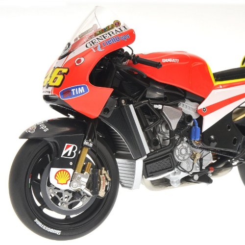 1/12 ドゥカティ GP11.1 #46 モトGP 2011 V.ロッシ 1/12ドゥカティ デスモセディチ GP11 2011 ショーバイク V.ロッシ